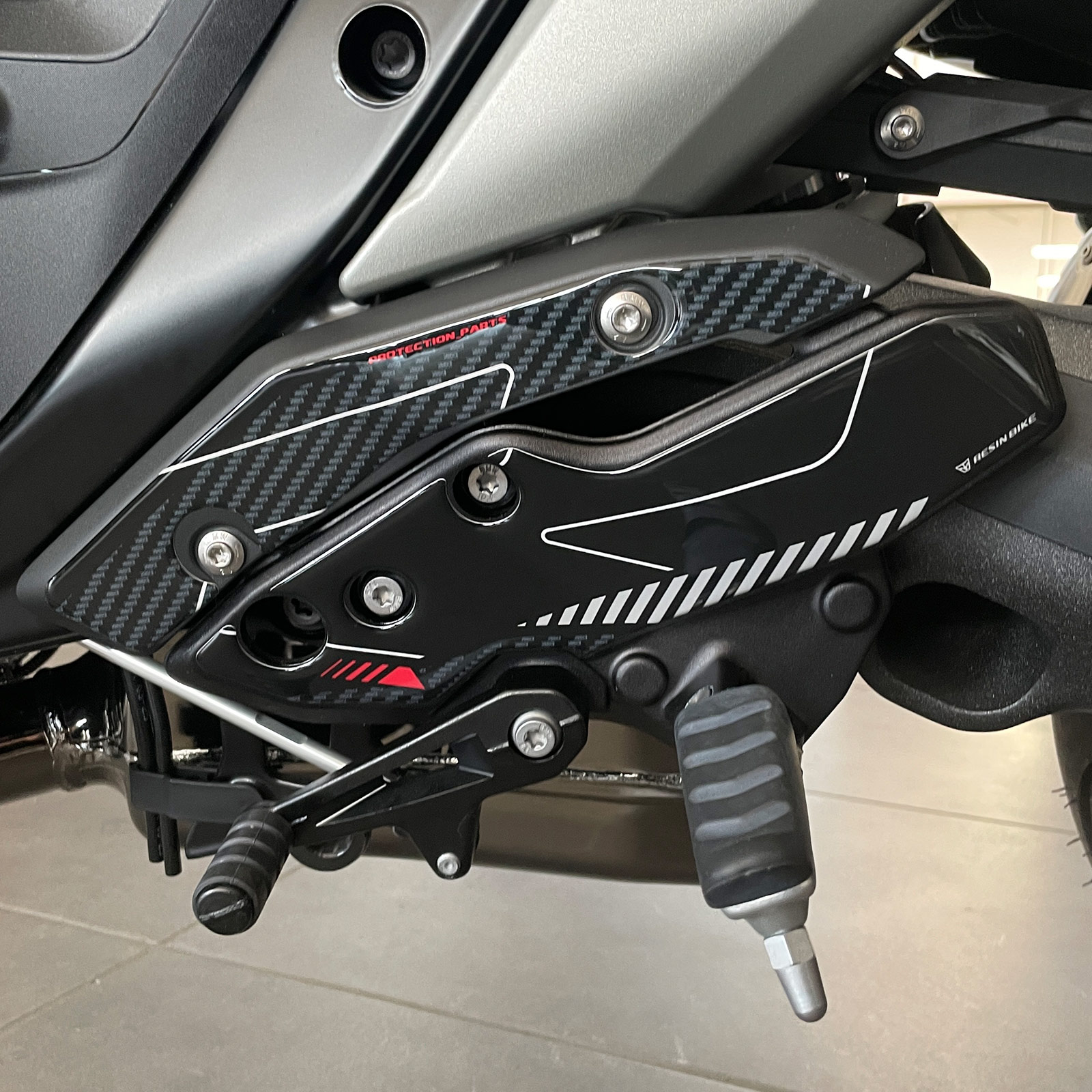 Autocollant 3D En Résine Pour BMW R 1300 GS Adventure 2025 - Protection Anti-rayures Et Décoratif - Fabriqué En Italie Autocollant 3D En Résine Pour BMW R 1300 GS Adventure 2025 - Protection Anti-rayures Et Décoratif - Fabriqué En Italie