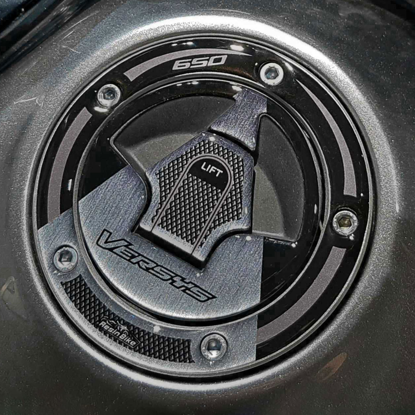 Resin Bike 3D Harz Aufkleber Für Kawasaki Versys 650 (2017-2020) – Metallic Grün, Schutz Vor Kratzern & Witterung