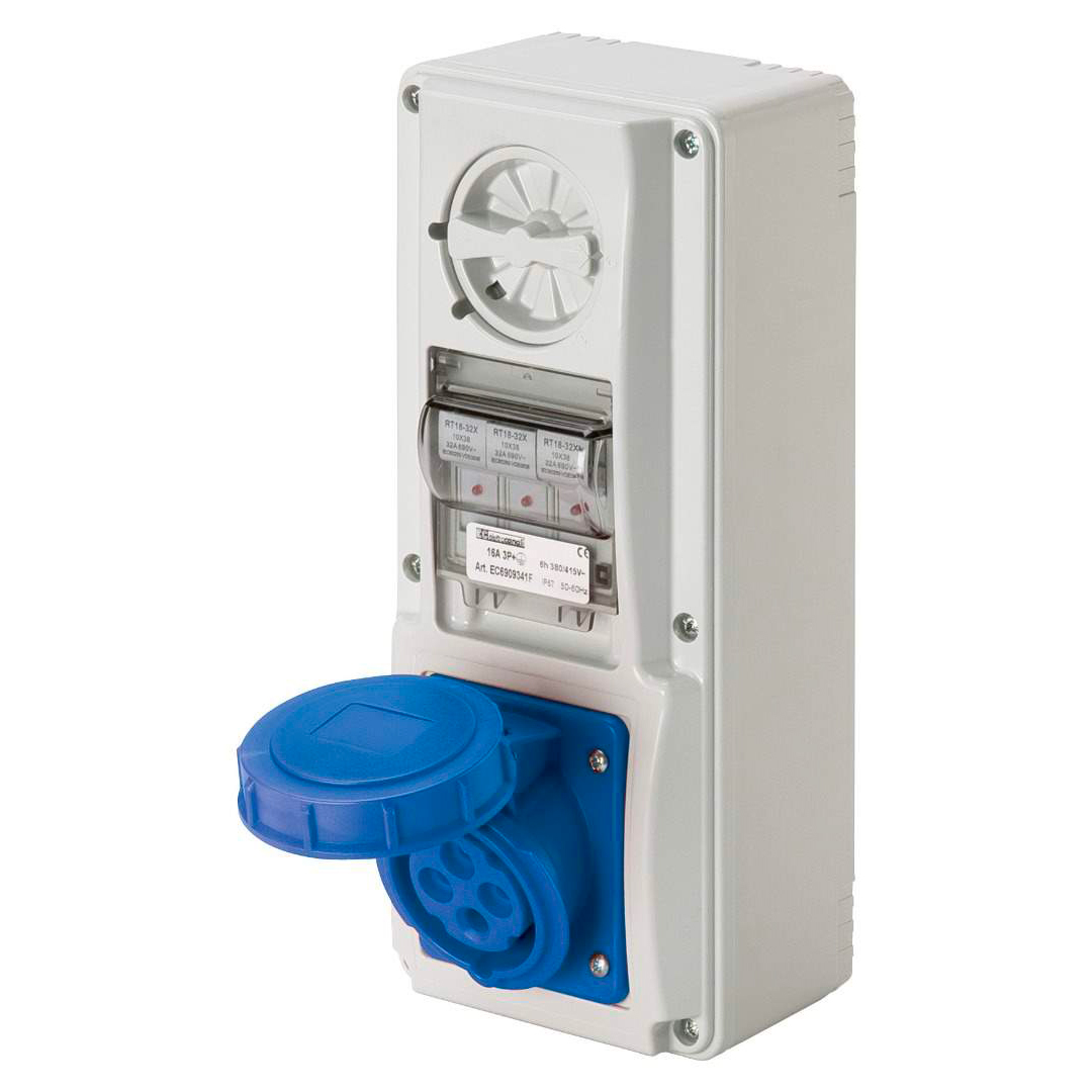 PRESA IVCBO 220V 2P+T 16A IP67