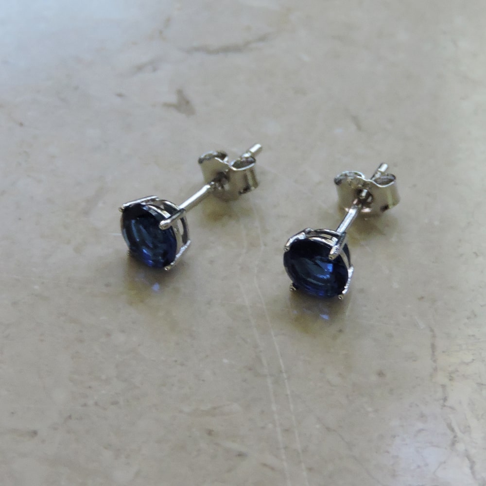 Orecchini Bottoncino in Argento 925 e Pietra Tonda Colorata - Foto 16 di 18