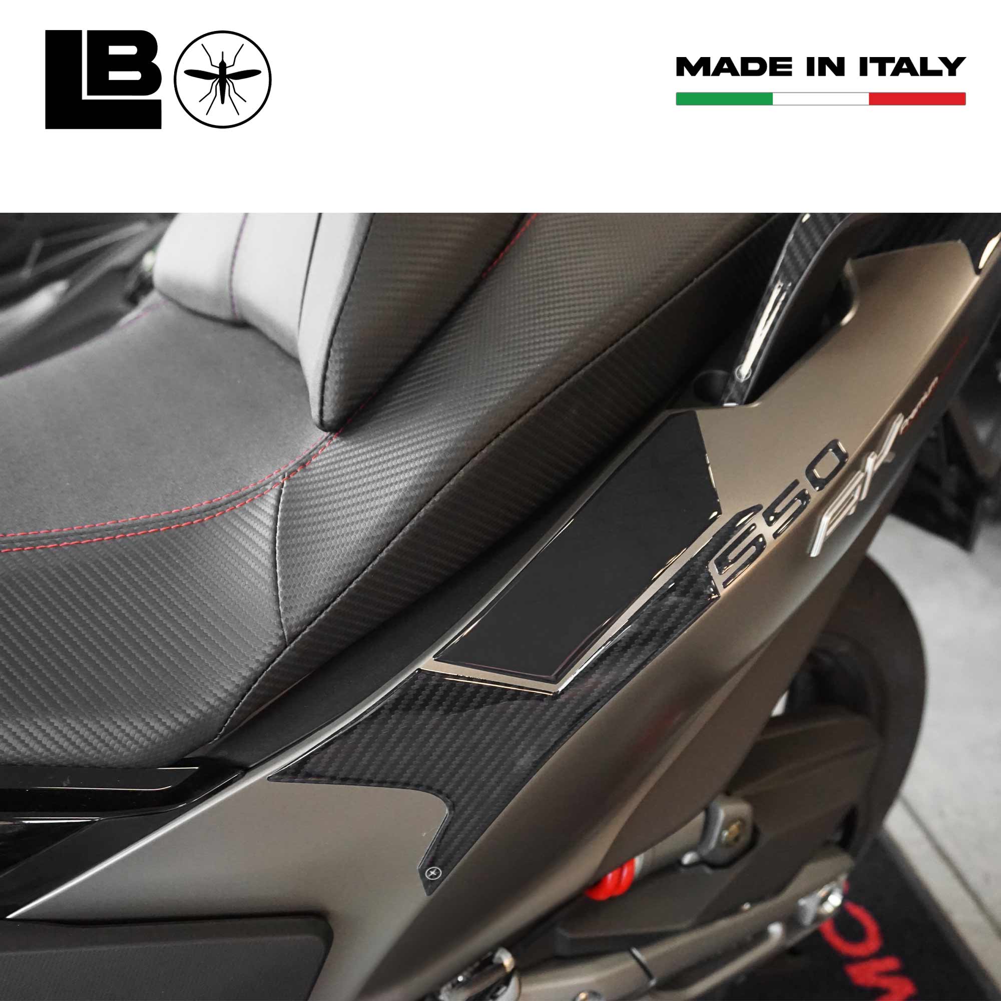 Adesivi 3D compatibili con Kymco AK 550 2017-2019 Laterali Serbatoio Sx