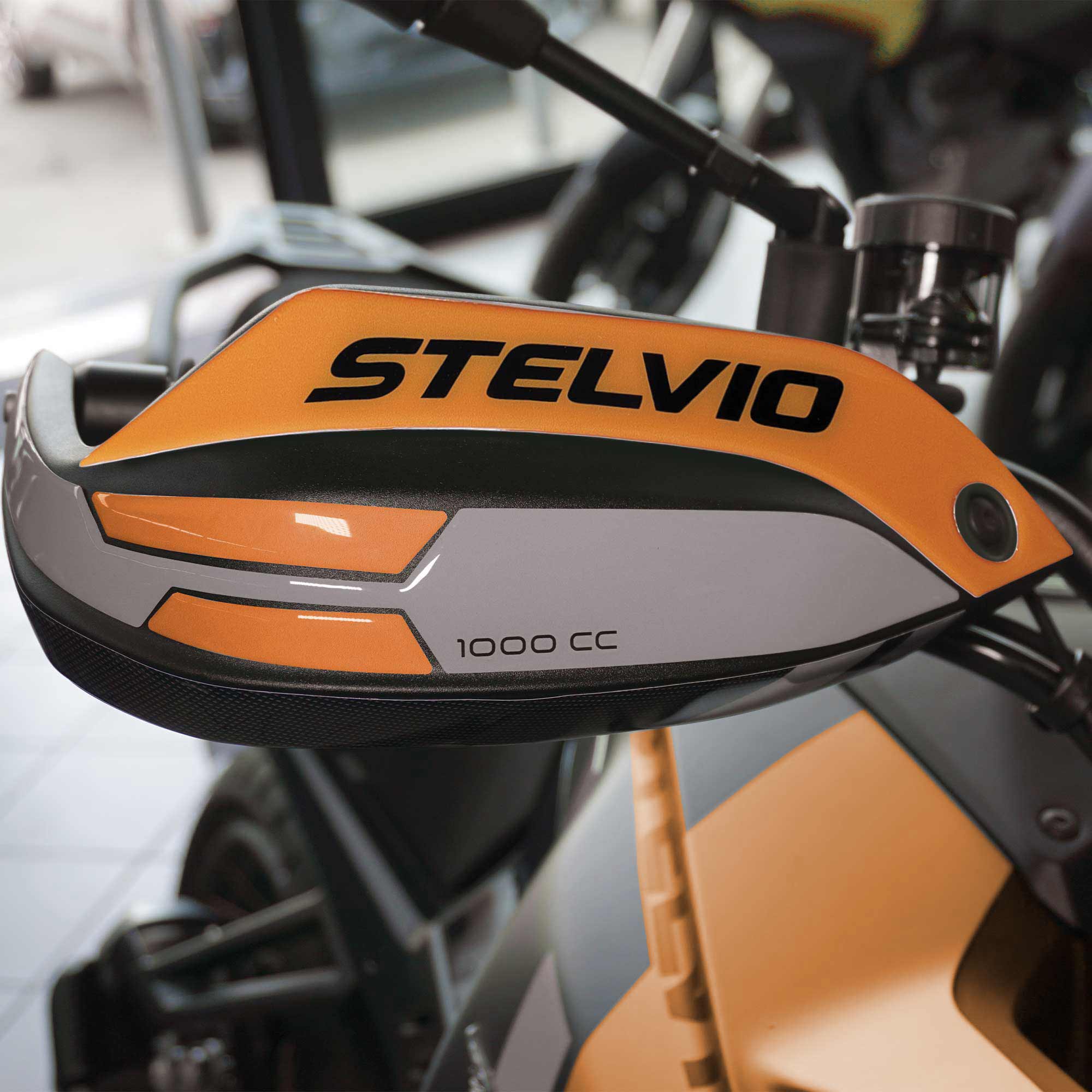 Adesivo 3D Protezione zona chiave moto compatibile con Ducati Diavel v4