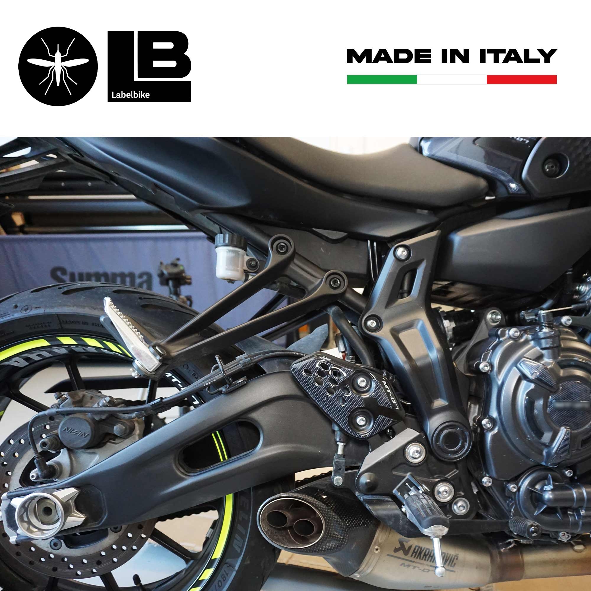 Adesivo Resinato 3D Labelbike Per Tappo Serbatoio Yamaha MT-03/07/09 - Foto 3